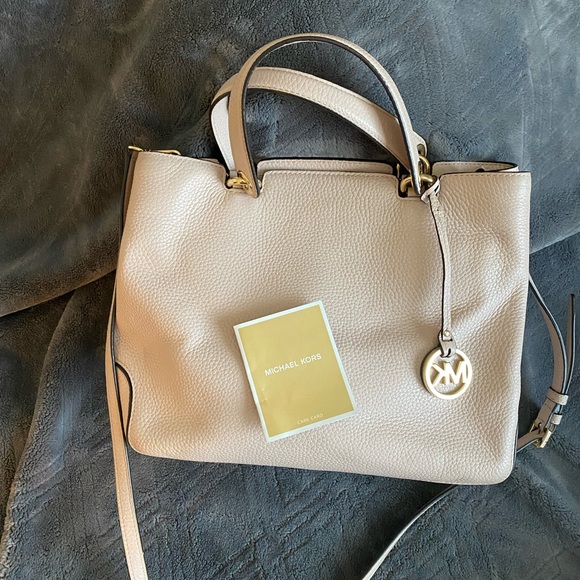 Michael Kors Annabelle pebble leather 👛 - Picture 2 of 4